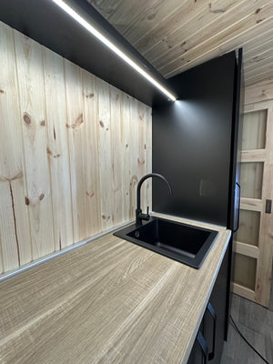 Aspen 7.12 m² Mo-House - 2.3 × 3.9 m Insulated Backyard Room