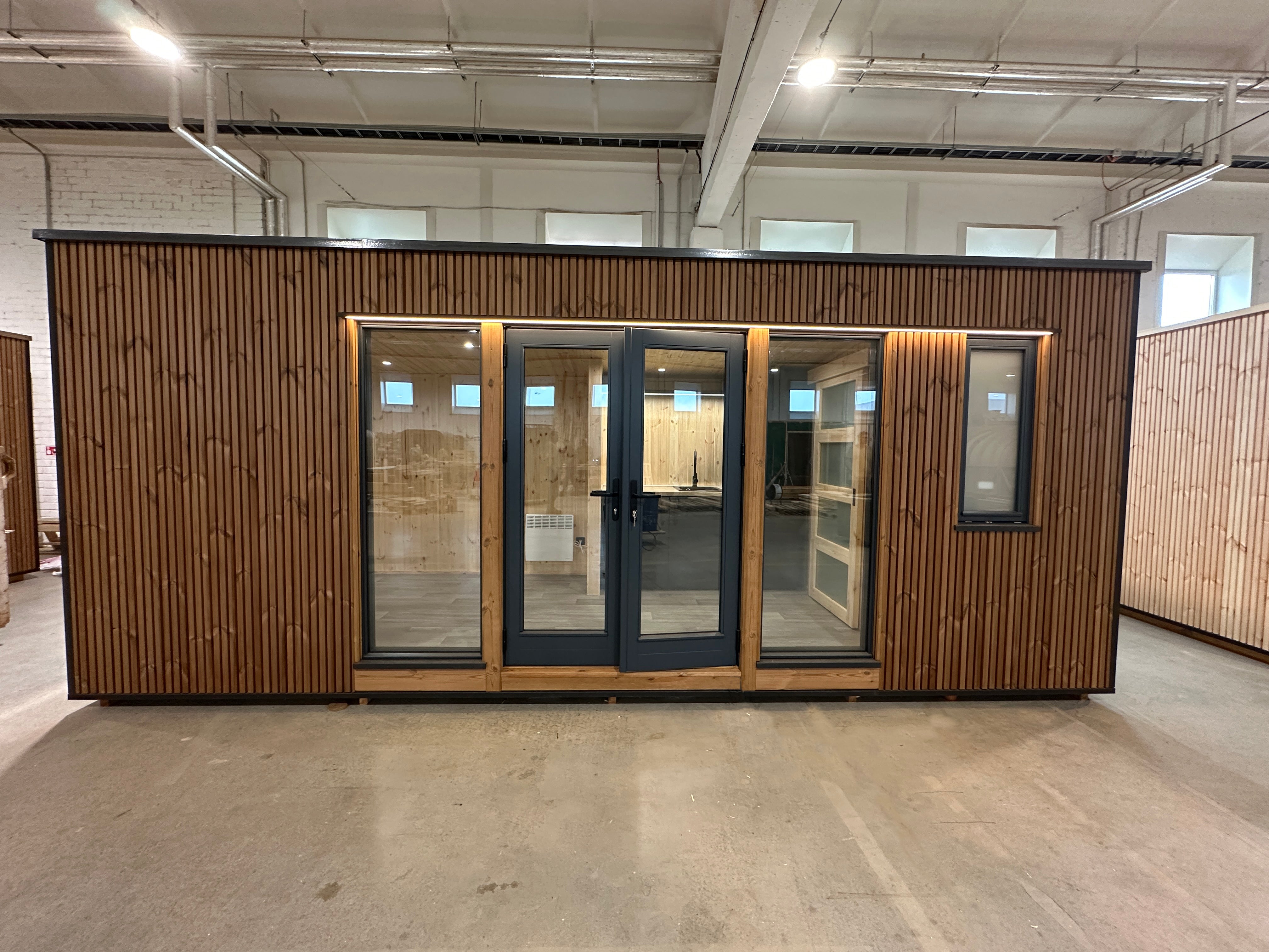 Aspen 7.12 m² Mo-House - 2.3 × 3.9 m Insulated Backyard Room