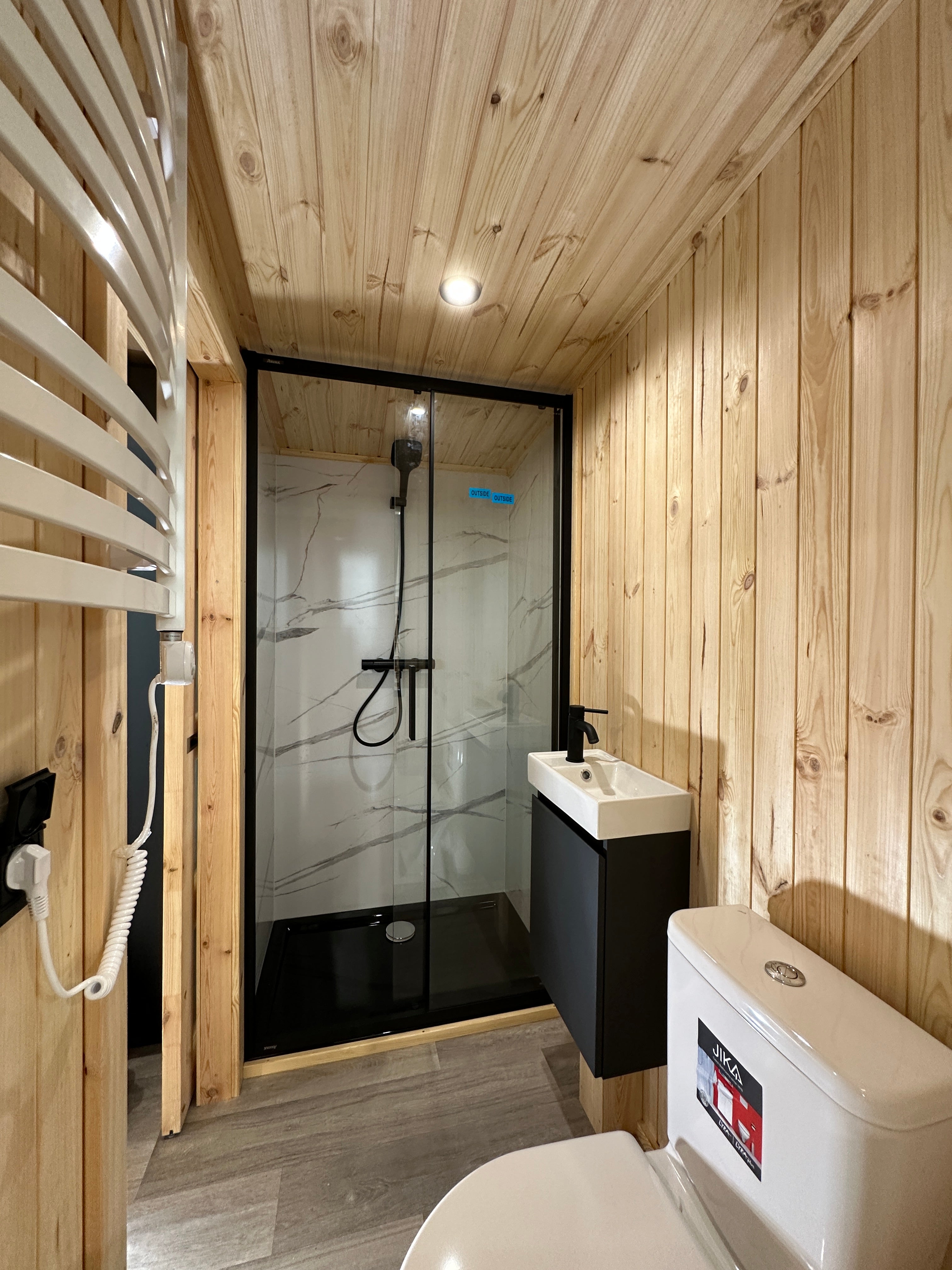 Aspen 7.12 m² Mo-House - 2.3 × 3.9 m Insulated Backyard Room